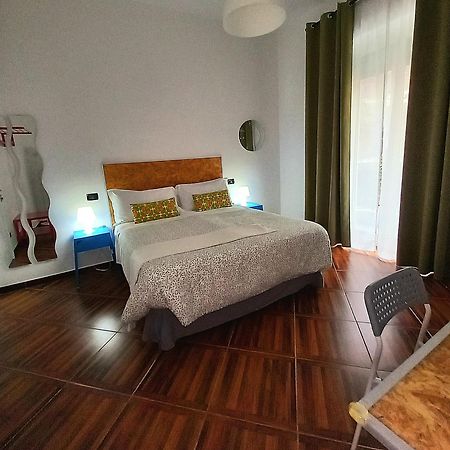 Bed and Breakfast Your Bed Napoli Екстер'єр фото